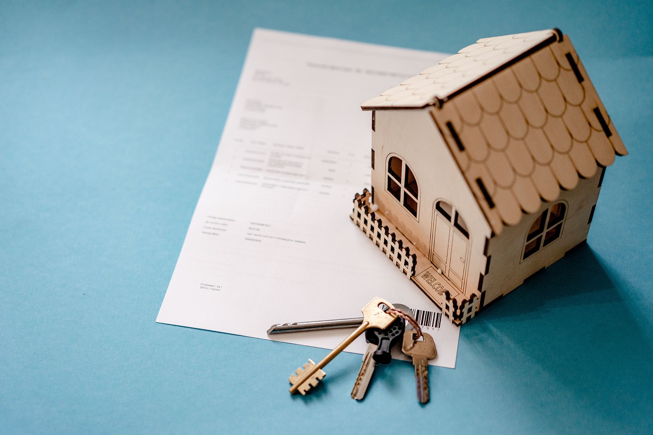 Should I Overpay My Mortgage or Top Up My Pension?